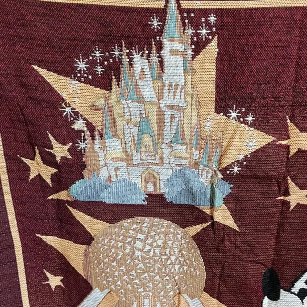 VTG DISNEY PARKS MICKEY MOUSE KNITTED THROW BLANKET 50’ by 60’ MADE IN‎ USA